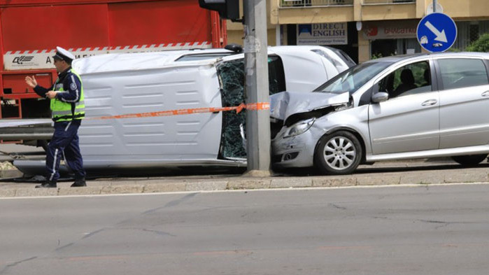 Вежди Рашидов е в стабилно състояние и без опасност за